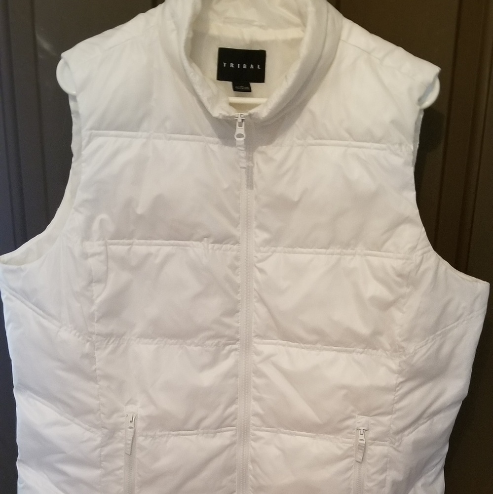 XL Tribal Sportswear winter white puffer vest
